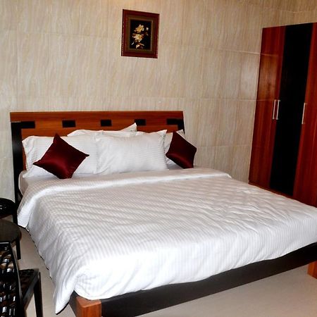 Peace Inn Chennai Exterior photo
