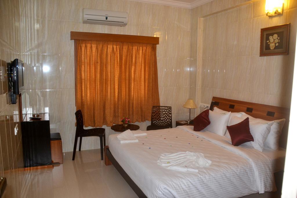 Peace Inn Chennai Exterior photo