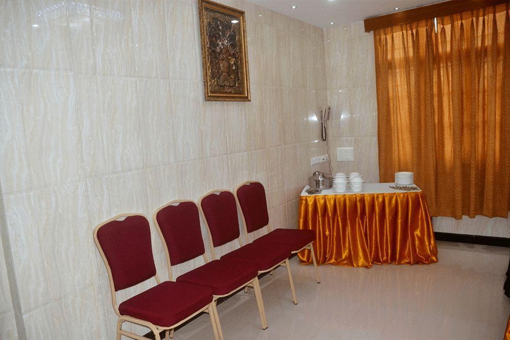 Peace Inn Chennai Exterior photo