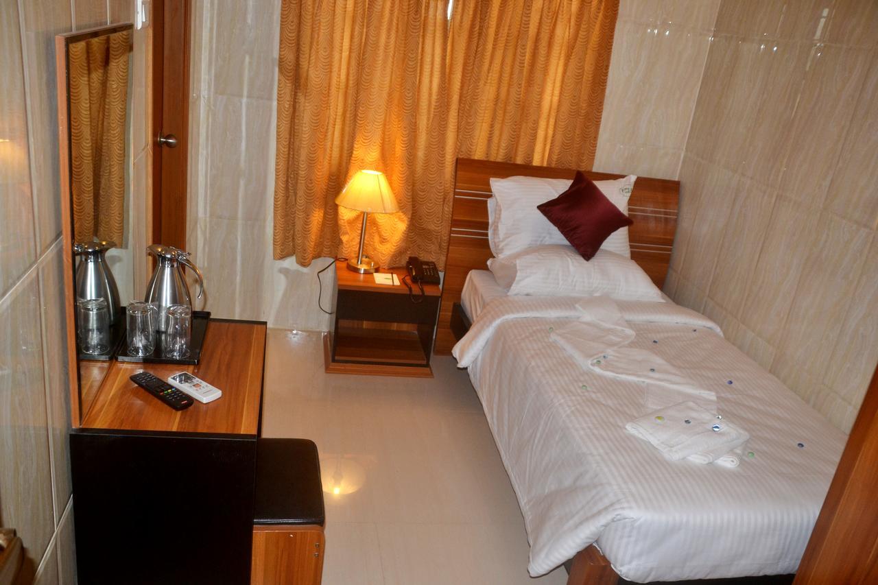 Peace Inn Chennai Room photo