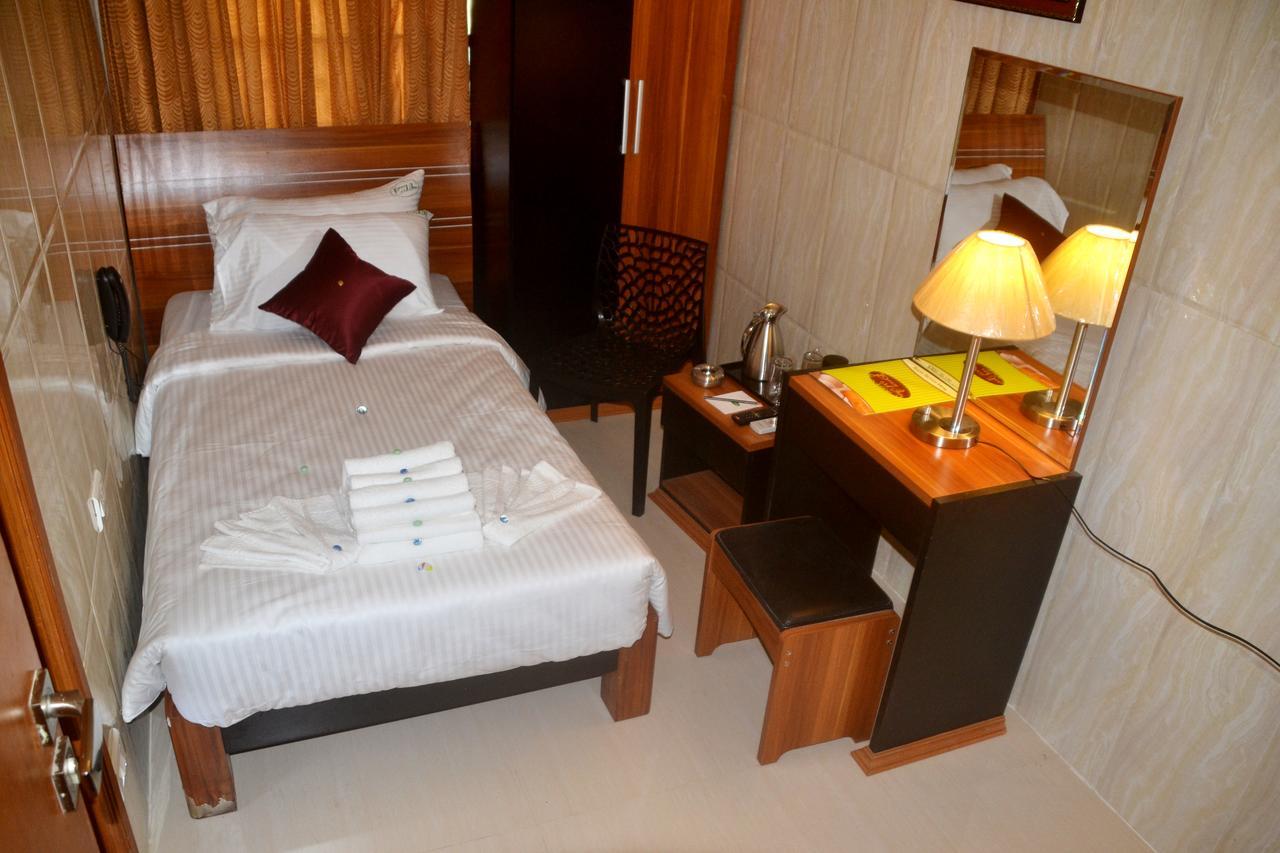 Peace Inn Chennai Room photo
