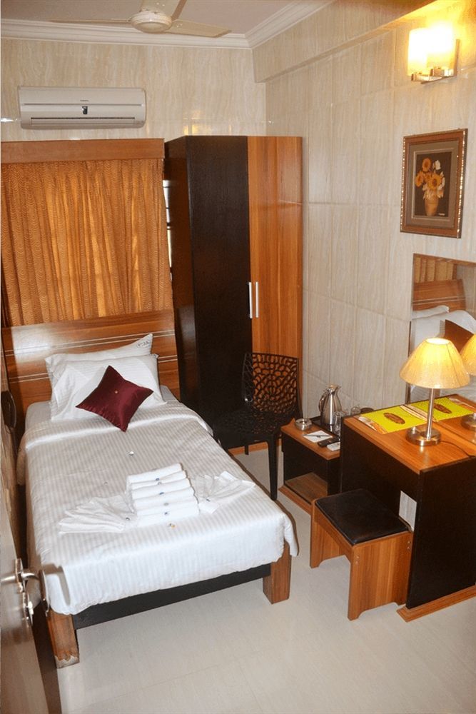 Peace Inn Chennai Exterior photo