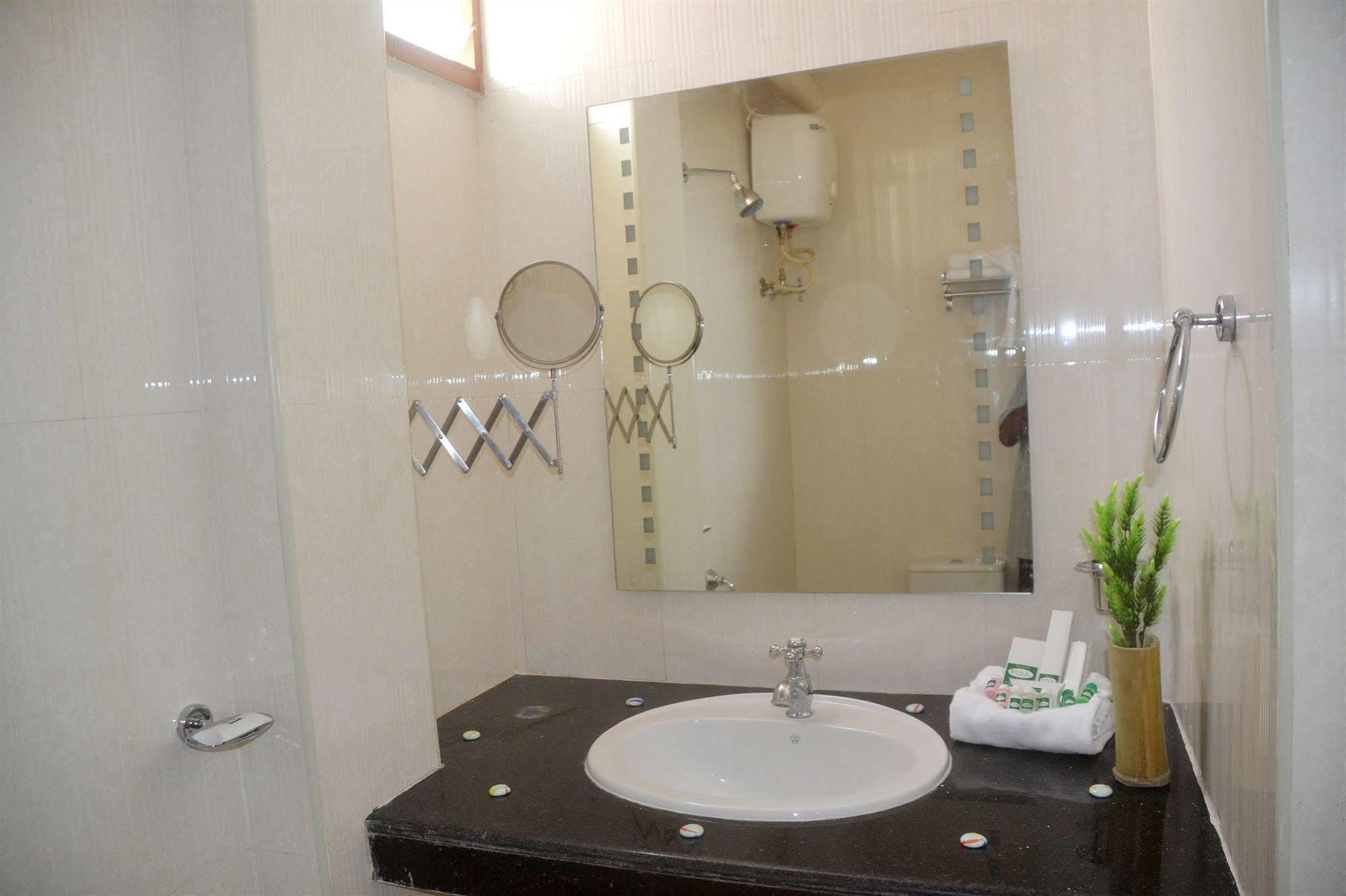 Peace Inn Chennai Exterior photo