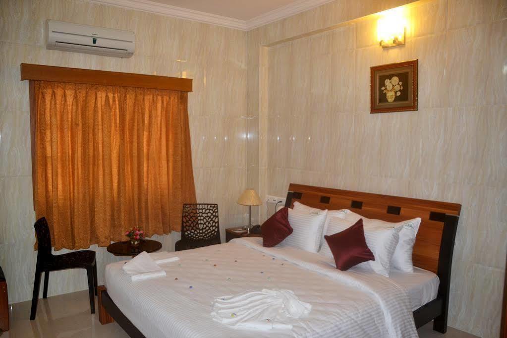 Peace Inn Chennai Exterior photo